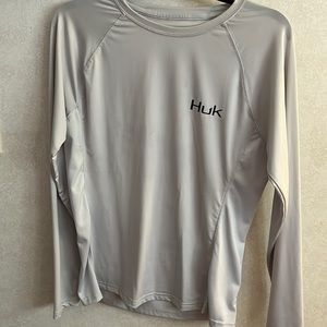 HUK gray size M long sleeve shirt!